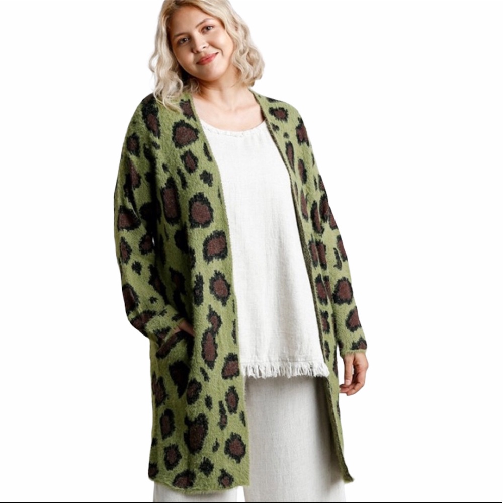 Umgee Fuzzy Green Leopard Print Sweater - Picture 8 of 10